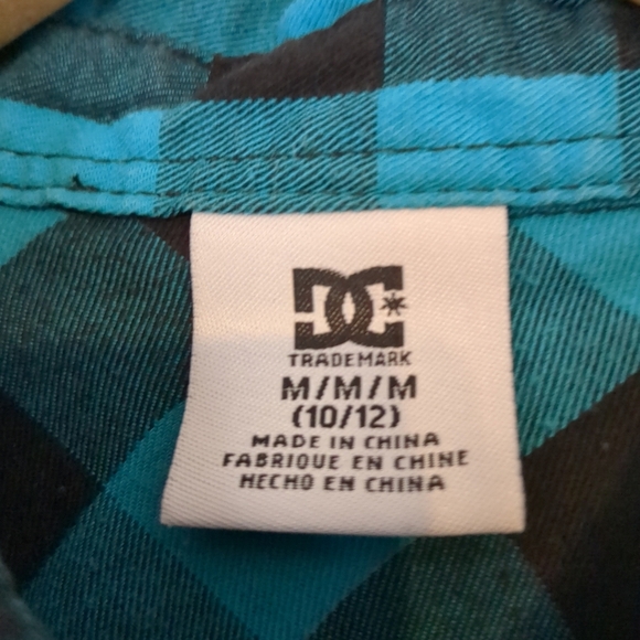 DC Plaid Button-Up Shirt Youth Boys 10/12 Medium Blue Plaid Skater Surfer Casual - Picture 4 of 7